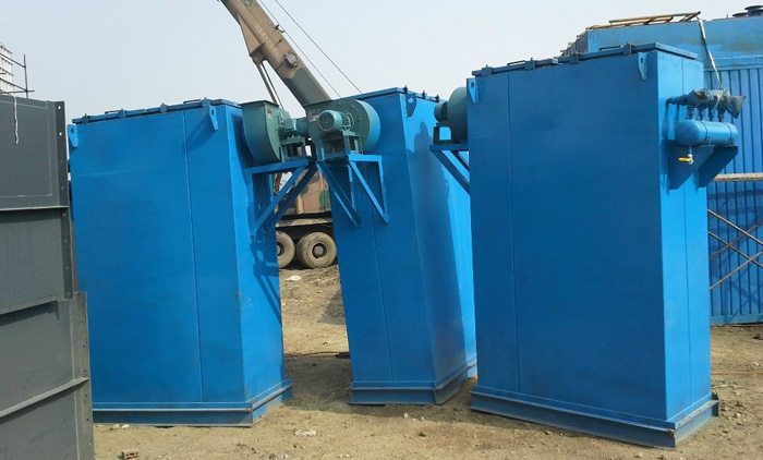 <strong>仓顶脉冲除尘器</strong>